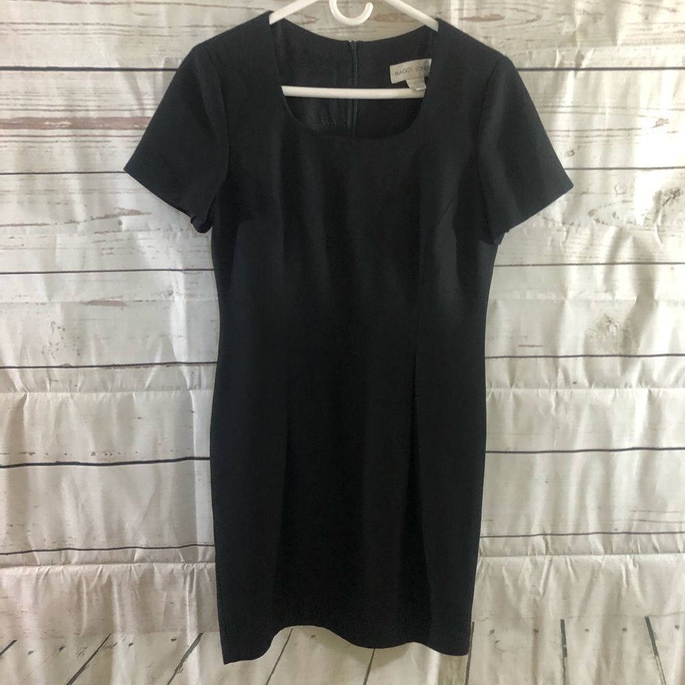 Maggy London Black Cap Sleeve square neck Size 4P